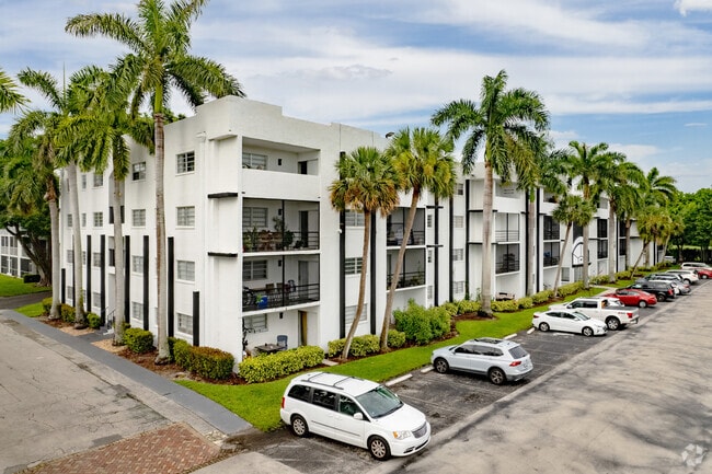 The Luxe at Boca II - The Luxe at Boca