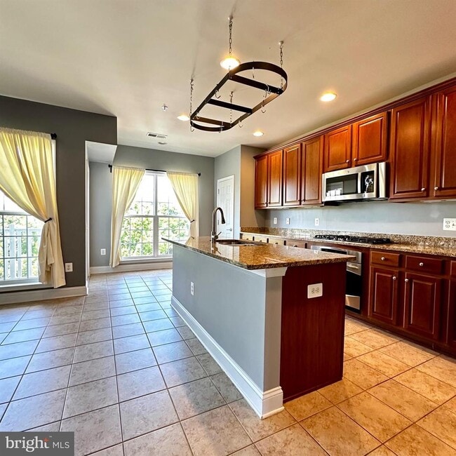 Photo - 14888 Potomac Branch Dr