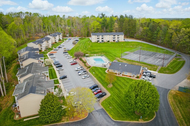 Woodfield Oaks Apartments
