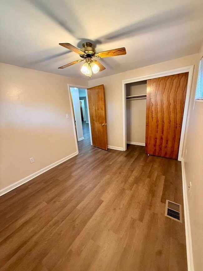 Photo - 954 Brubaker Dr