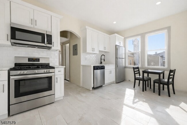 Photo - 265 N 17th St Unit 2L