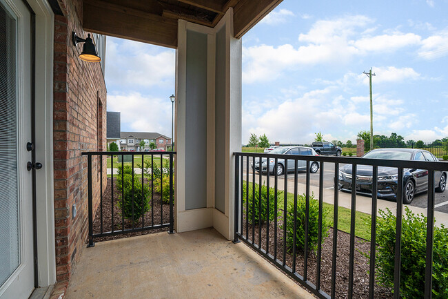 River Rock - 2 Bed / 2 Bath - 1,024 Sq.Ft.