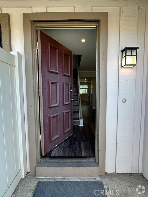 Building Photo - 1256 N Citrus Ave Unit 1 Rental