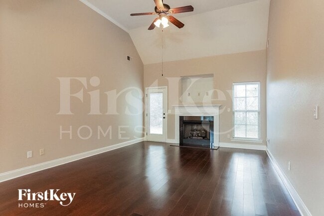 Photo - 1012 Pilgrim Ln