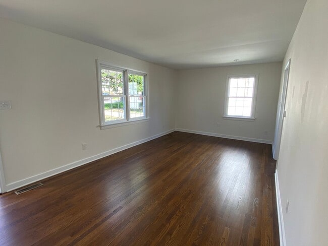 Photo - Updated Three bedroom Westover Hills Home ...