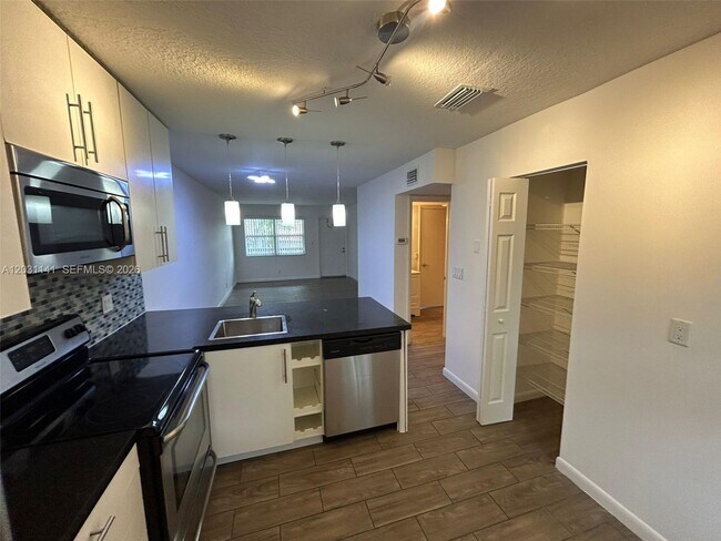 Photo - 3777 NW 78th Ave Unit 1F