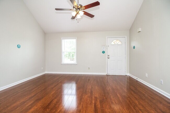 Photo - 615 Zellwood Dr