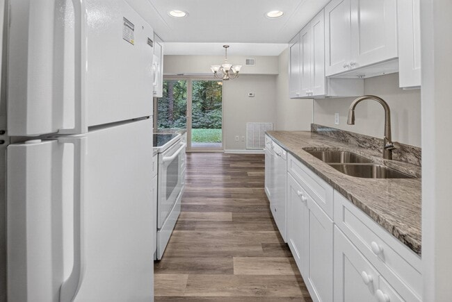 Photo - 11617 Stoneview Square Unidad 1B