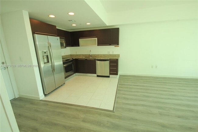 Photo - 951 Brickell Ave Unit 1409