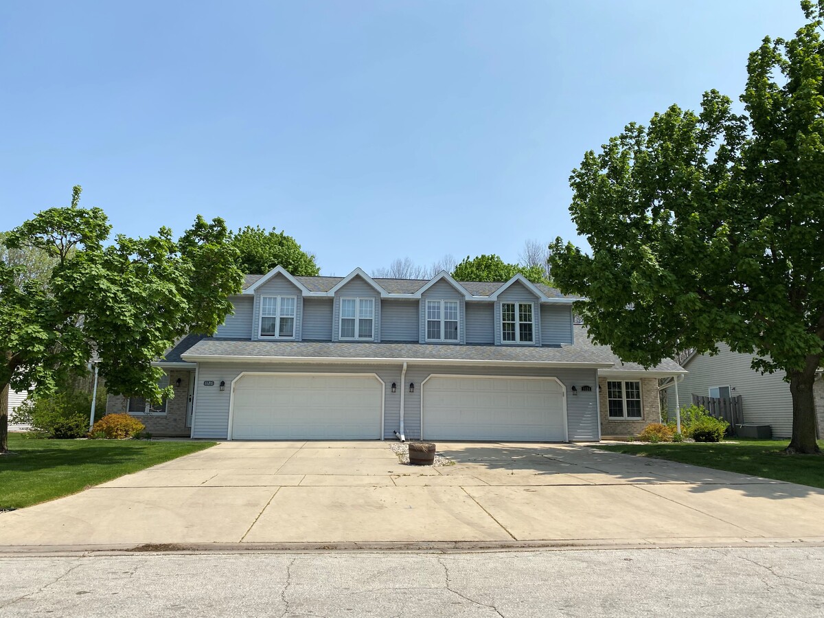 Photo - 1126 Nier Ct Townhome