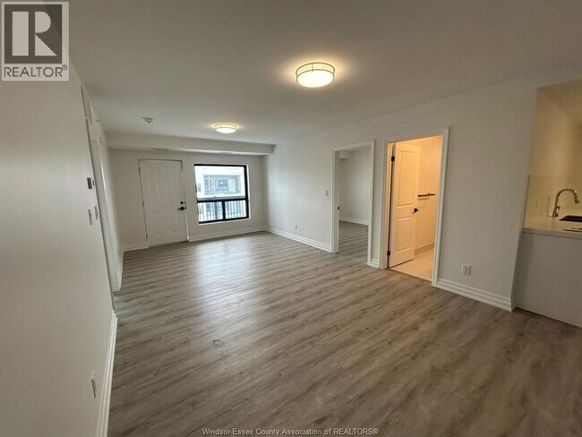 Photo - 3320 Stella Crescent Unit 613
