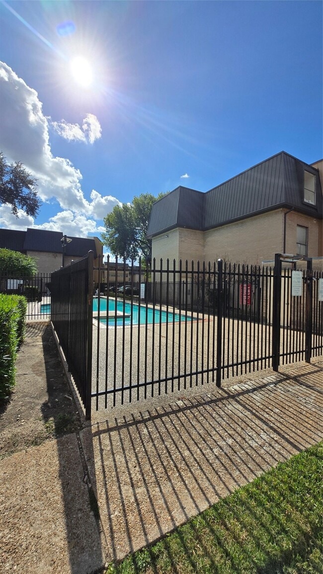 Photo - 8427 Hearth Dr Unidad 4