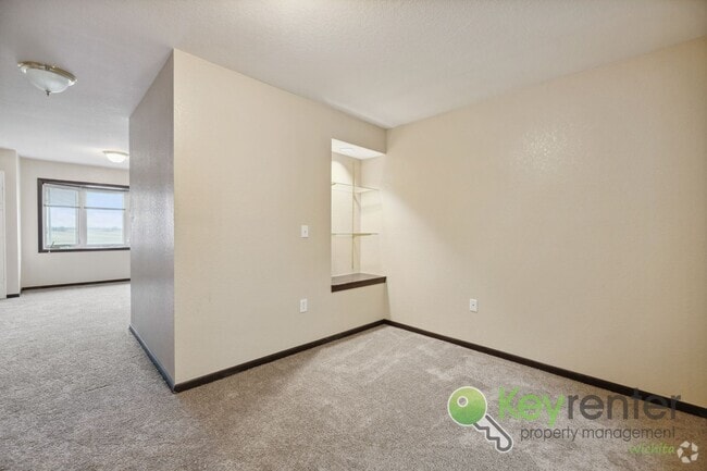 Building Photo - S Douglas Ave Complex Unit 108 Rental