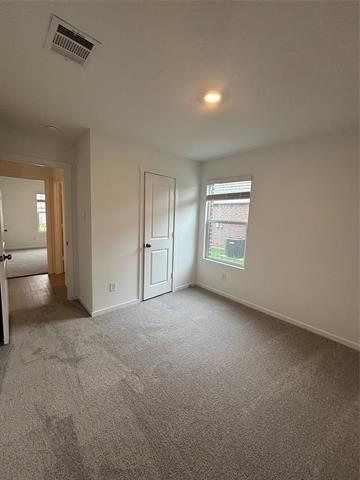 Photo - 716 Haskell Dr