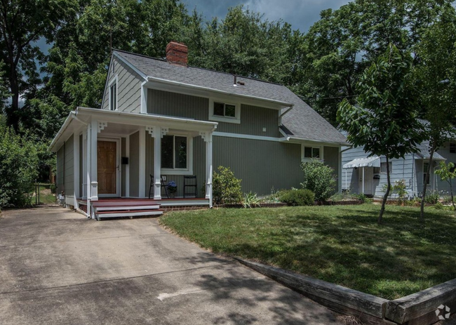 Building Photo - 5711 Stillwell Rd Rental