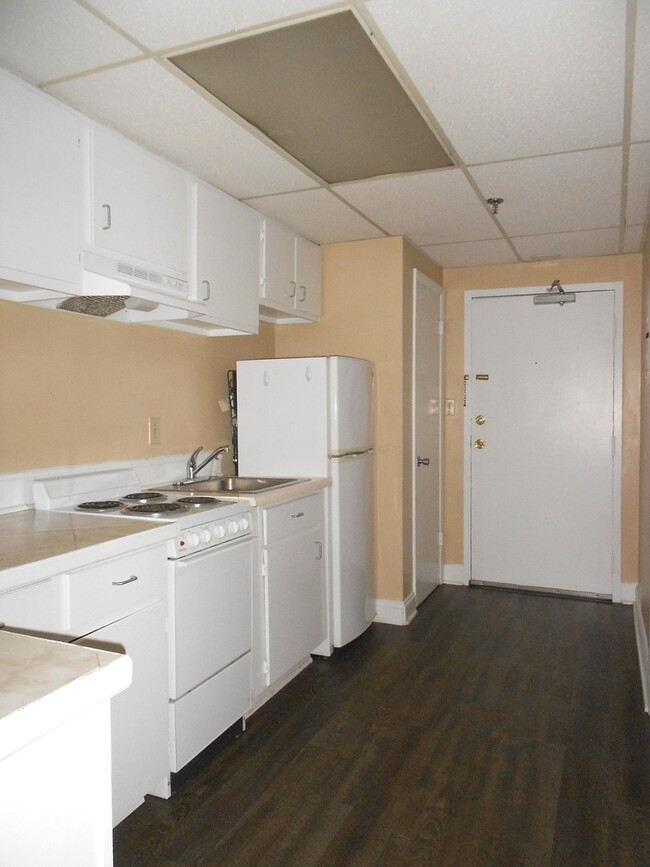 Studio Apartment in Downtown Athens - Step... - Studio Apartment in Downtown Athens - Step...