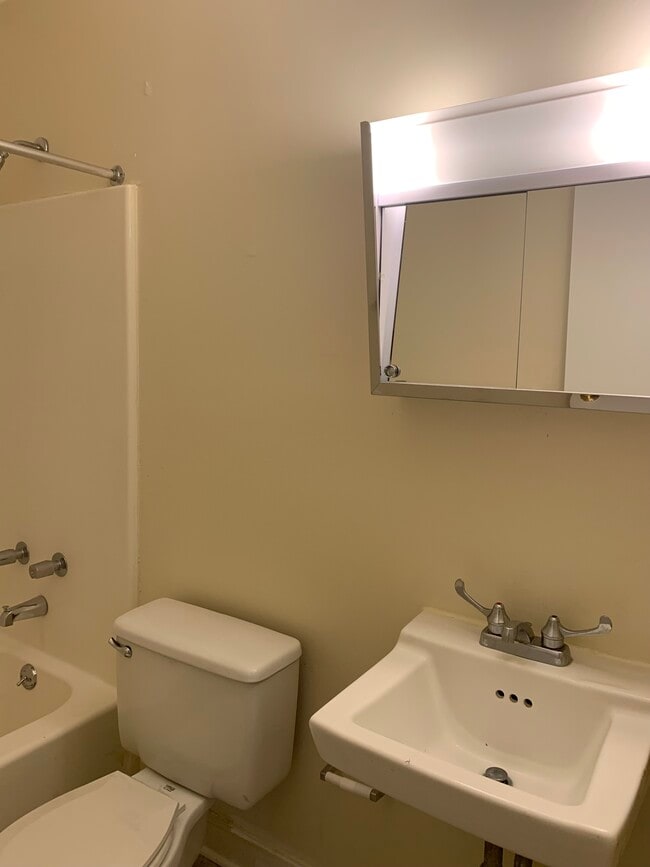 Photo - Pine Ridge Apartments