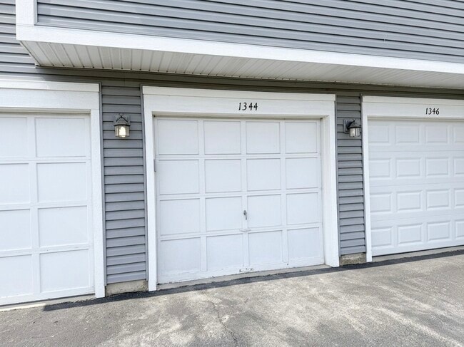 Building Photo - 1344 Barclay Ln