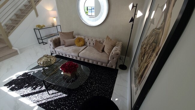 Photo - 441 E 23rd St