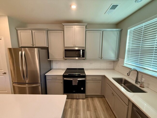 Photo - 1526 Cedar Tree Dr