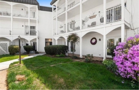 Photo - 5709 Lyons View Pike Townhome
