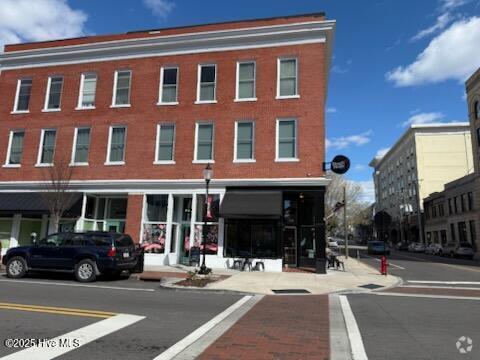 Building Photo - 304 N Front St Unit Q Rental