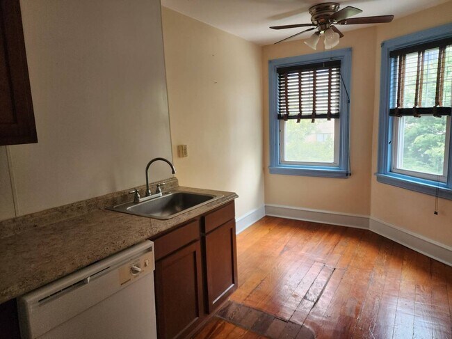 Photo - 1211 Gilpin Ave Unit Apartment 3