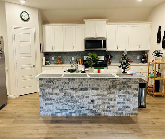 Photo - 8404 Radiant St