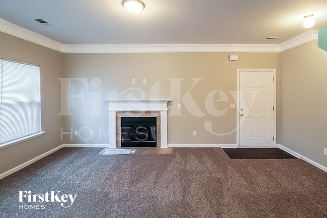 Photo - 878 Ivydale Ln SW