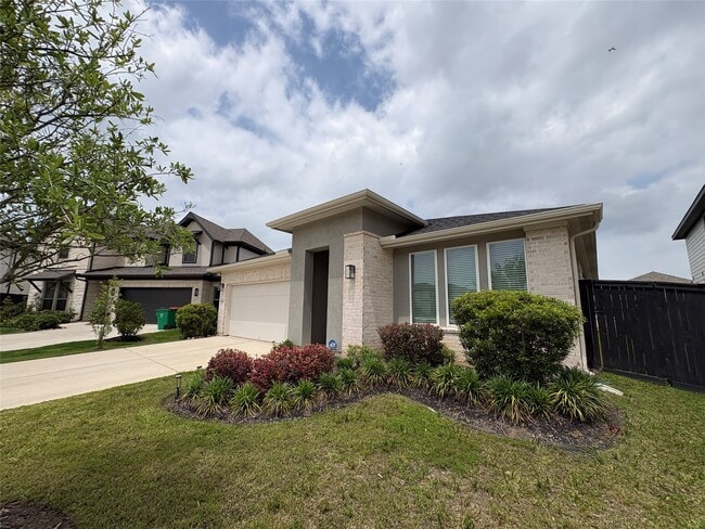 Building Photo - 2314 Cool Grns St