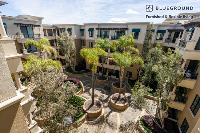 Photo - 2383 N Main St Unidad FL4-ID933