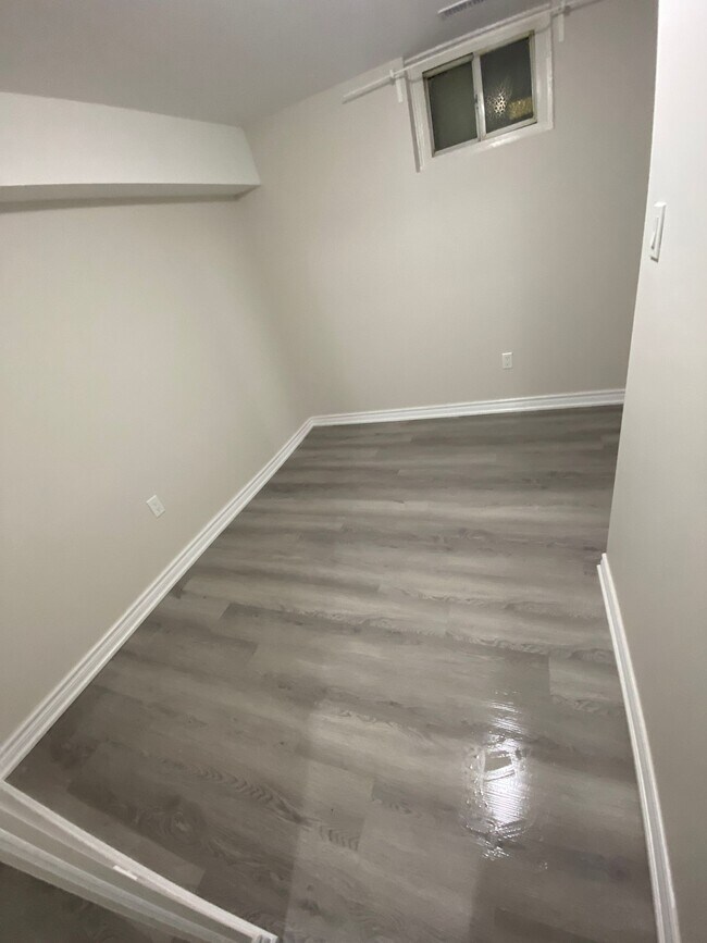 Photo - 35 Amberley Dr