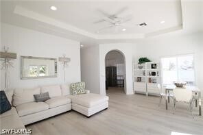 Building Photo - 11002 Vanderbilt Dr