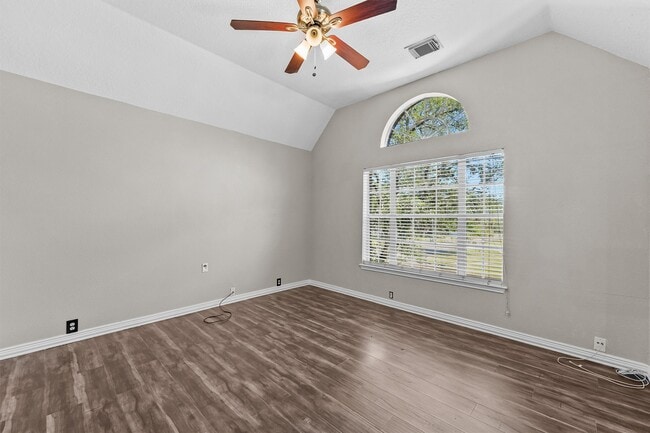 Photo - 7302 Maple Run Dr
