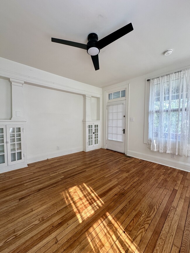 Building Photo - 319 E Scott Ave Unit 319-1 Rental