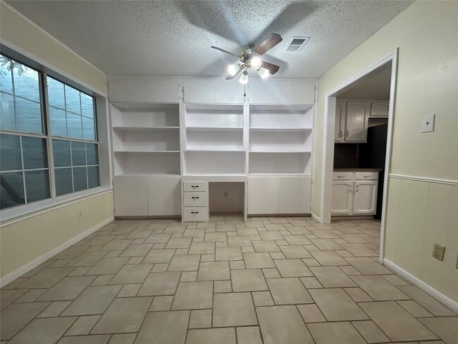 Photo - 2456 Country Club Dr