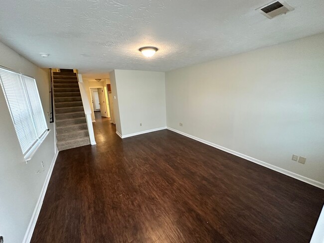 Photo - Beautiful Townhouse! All Electric, Washer/Dryer Included! Off-Street Parking, Convenient Location