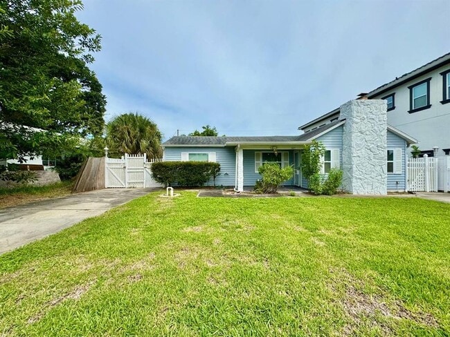 Photo - 621 85th Ave N