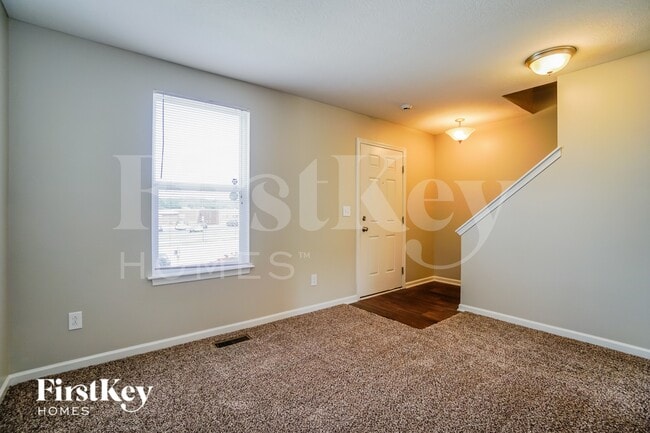 Photo - 2144 Greencrest Way