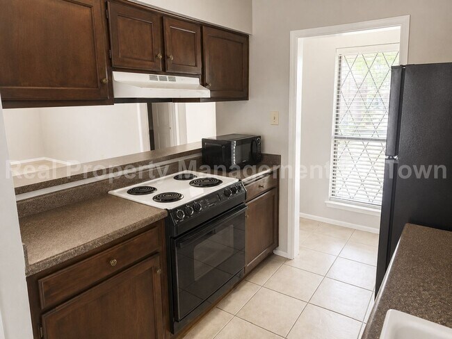Photo - 4209 Wingrove Dr