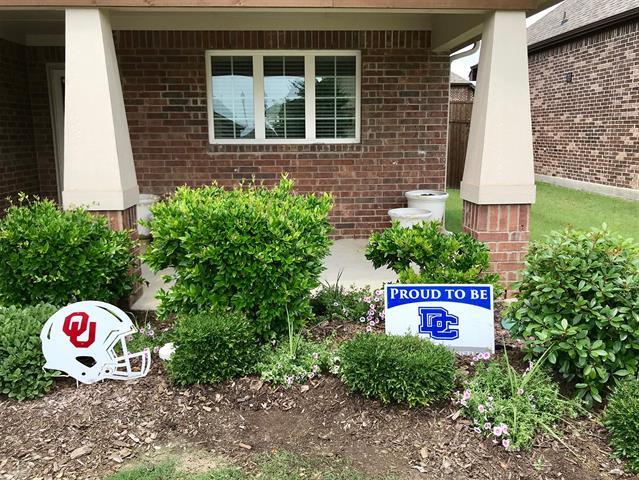 Photo - 616 England St