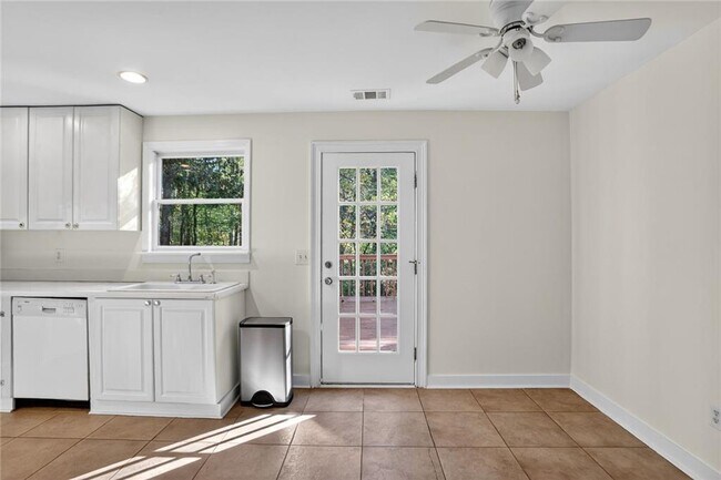 Photo - 14895 Freemanville Rd