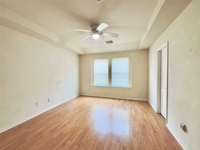 Photo - 7935 Barnes Ridge Ln