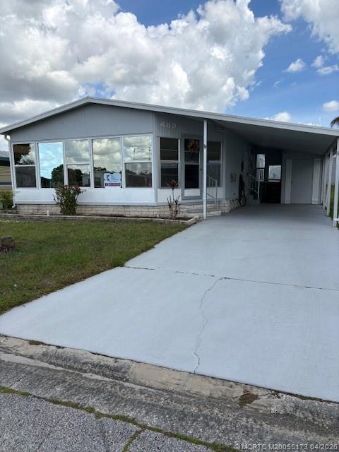 Building Photo - 489 Swan Ln