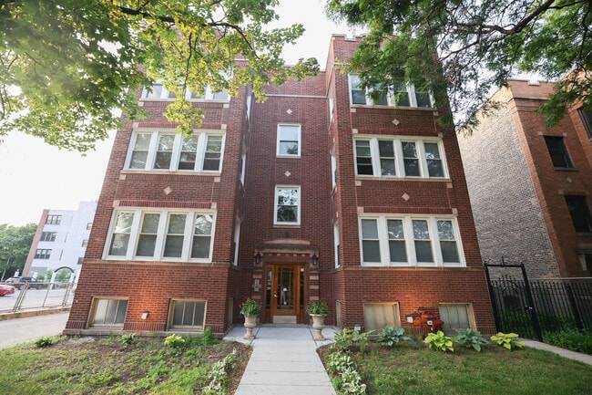 Building Photo - 1740 W Gregory St Unit 2