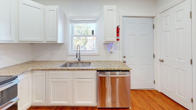 Photo - Recently Renovated Stunning Two Bedroom/Three & a Half Bathroom for Rent