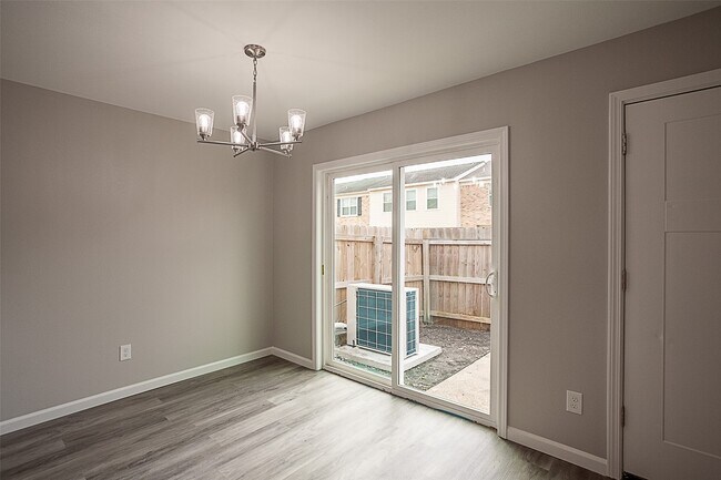 Photo - 972 Park Meadow Dr