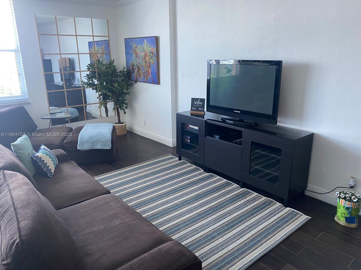 Photo - 2501 S Ocean Dr Unidad 1427 Rental