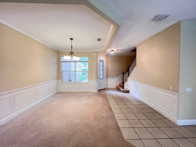 Photo - Great townhouse - available now!