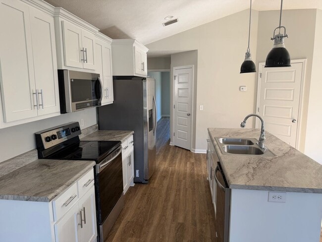 Photo - 2613 Katie Marie Ln